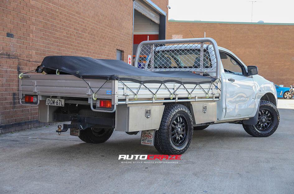 MAZDA BT 50 SLEDGE MATTE BLACK
